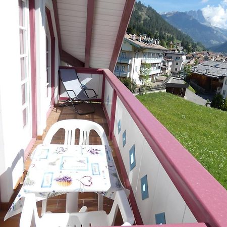 Casa Azzurra Apartamento Pozza di Fassa Exterior foto