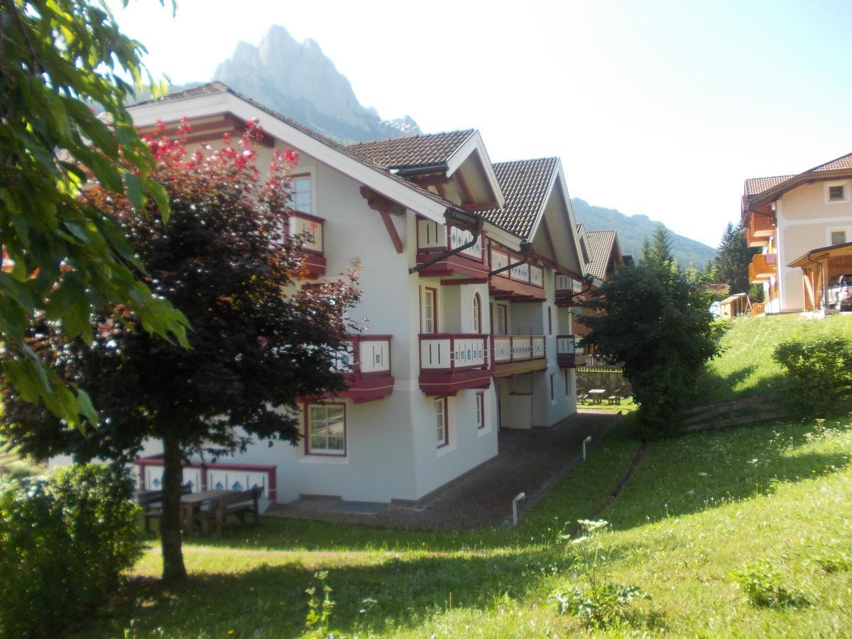 Casa Azzurra Apartamento Pozza di Fassa Exterior foto